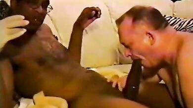 Big Dick Blowjob: White Daddy Sucks Mr. 18 Inches