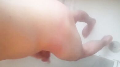 Big Cock Twink Jerks Off In The Shower