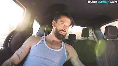 Hairy amateur hunk gets fucked by stud