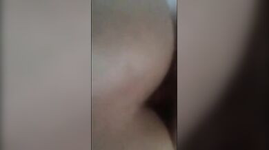 Daddy Barebacks Young Cub on Grindr